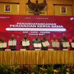 Bupati Purbalingga Dyah Hayuning Pratiwi (Tiwi) bersama 8 kepala daerah yang lain melakukan Penandatanganan Kerjasama Optimalisasi Pemungutan Pajak Pusat dan Pajak Daerah. Acara berlangsung di Aula Cakti Buddhi Bakti, Gedung Marie Muhammad, Kantor Pusat Direktorat Jenderal Pajak, Selasa (22/8/2023).