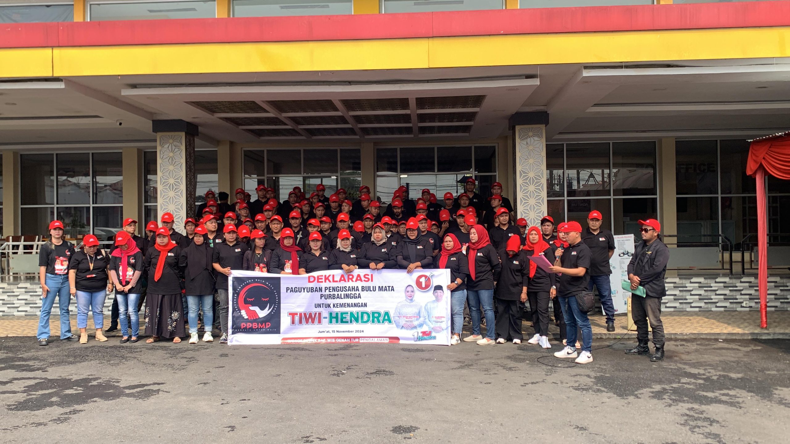 Pengusaha Bulu Mata Deklarasi Dukung  Tiwi – Hendra di Pilkada Purbalingga