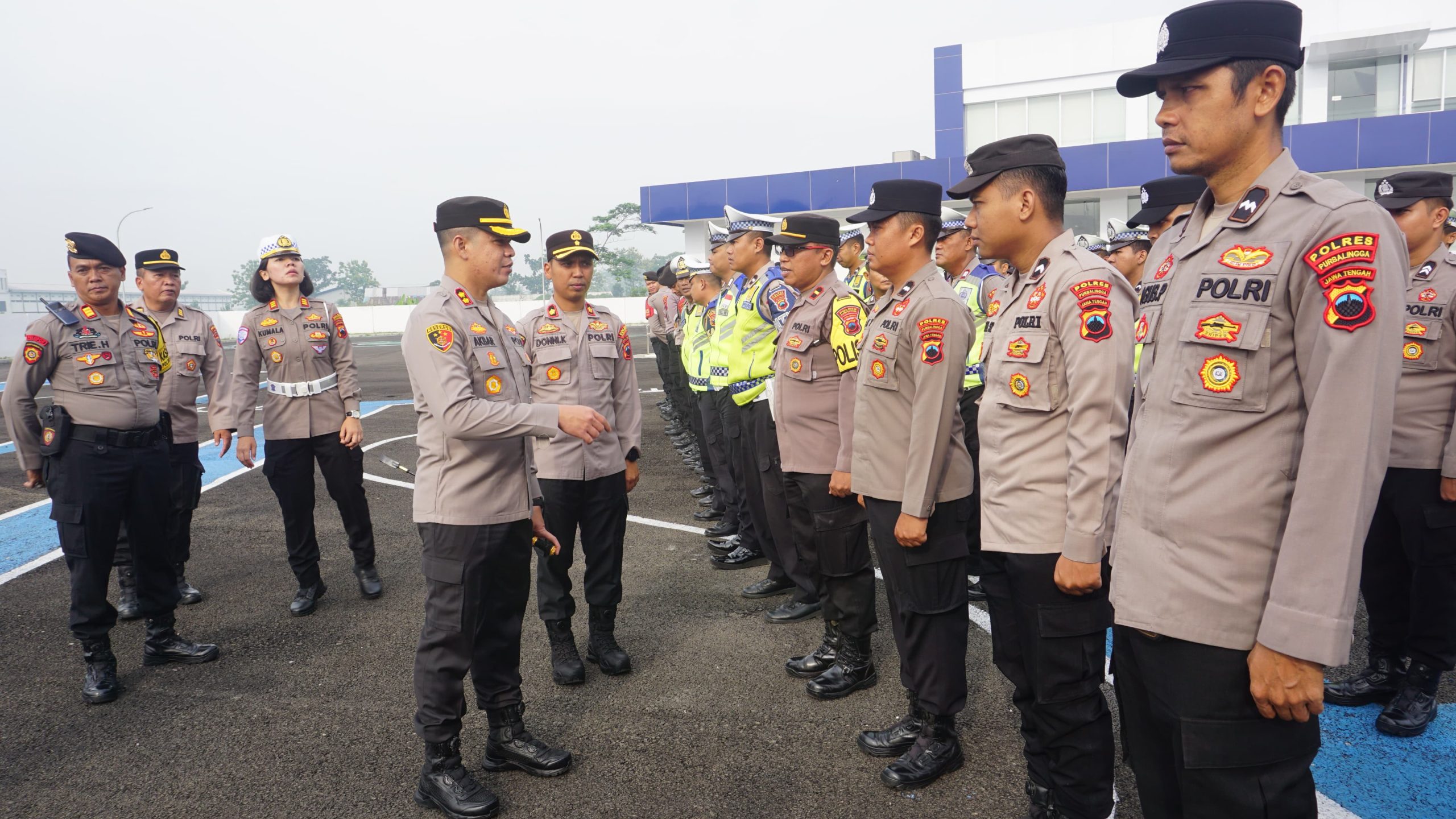 Pimpin Apel Jam Pimpinan dan Pengecekan Ranmor, Ini Pesan Kapolres Purbalingga