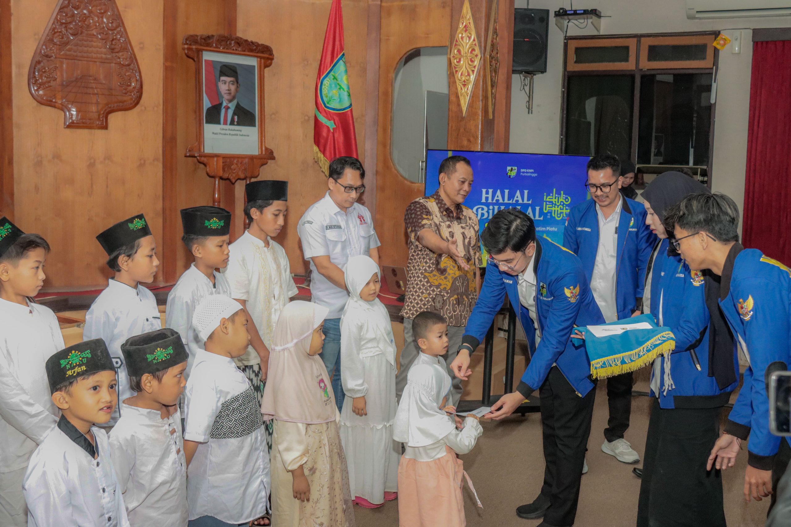 DPD KNPI Purbalingga Resmikan Website dan Gelar Santunan Anak yatim Piatu 
