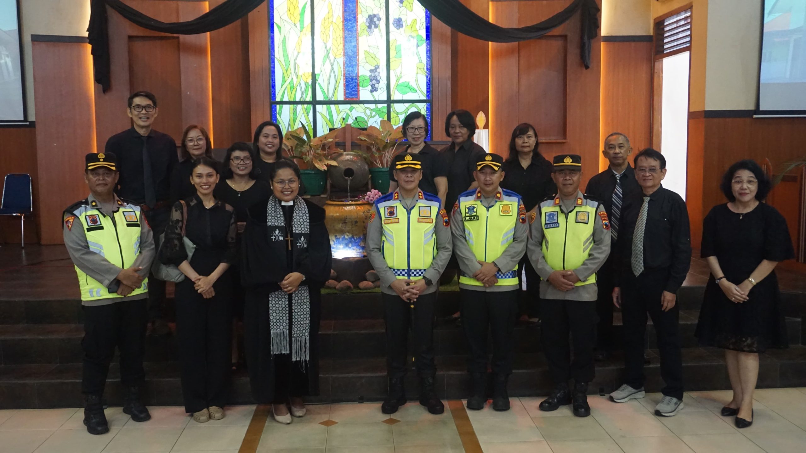 Kapolres Purbalingga Patroli  Pantau Pengamanan Ibadah Jumat Agung