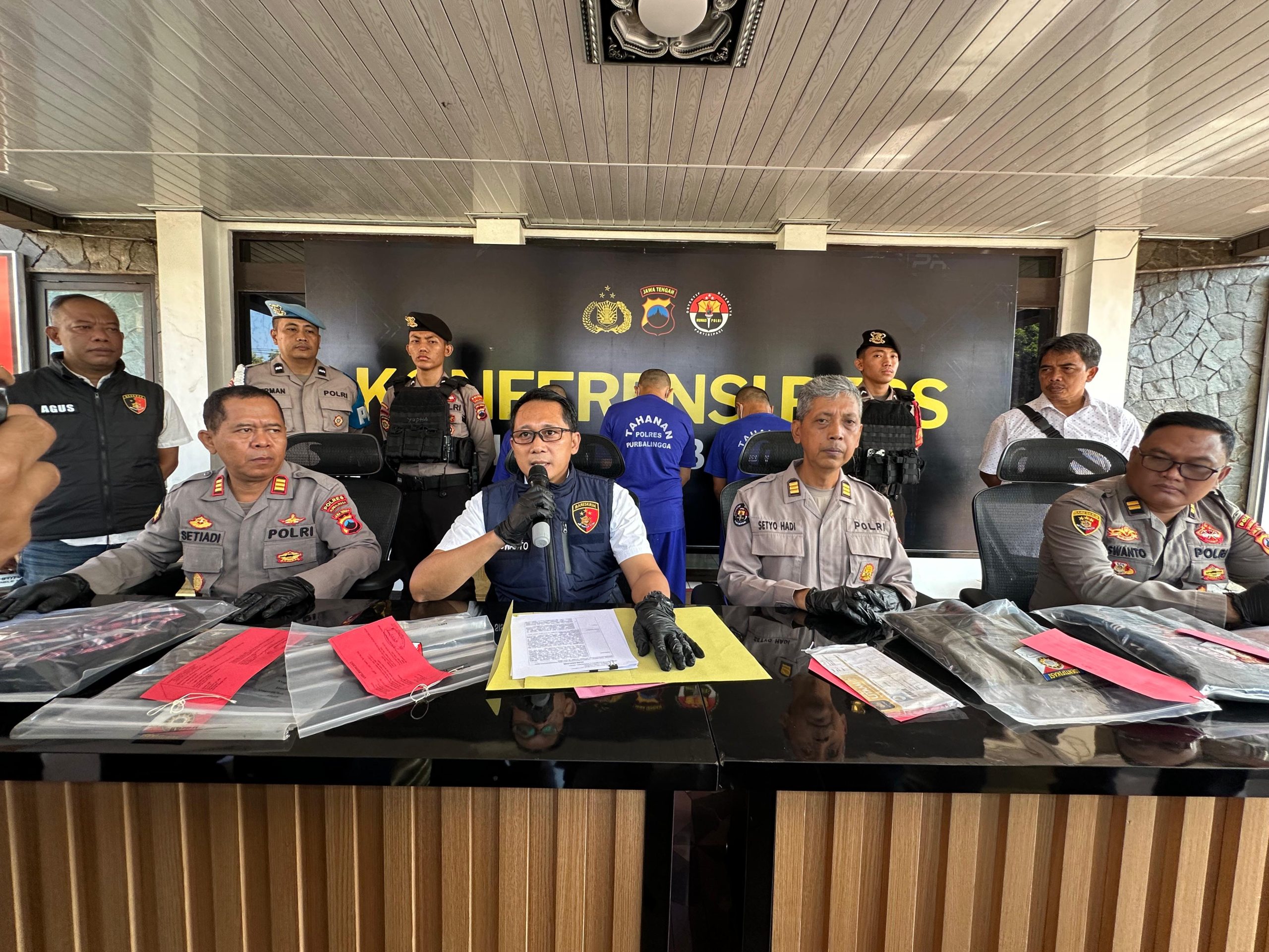 Nekat Mencuri Dirumah Warga Karena Terjerat Pinjol, Dua Orang Pelaku Pencurian Di Tangkap Polisi