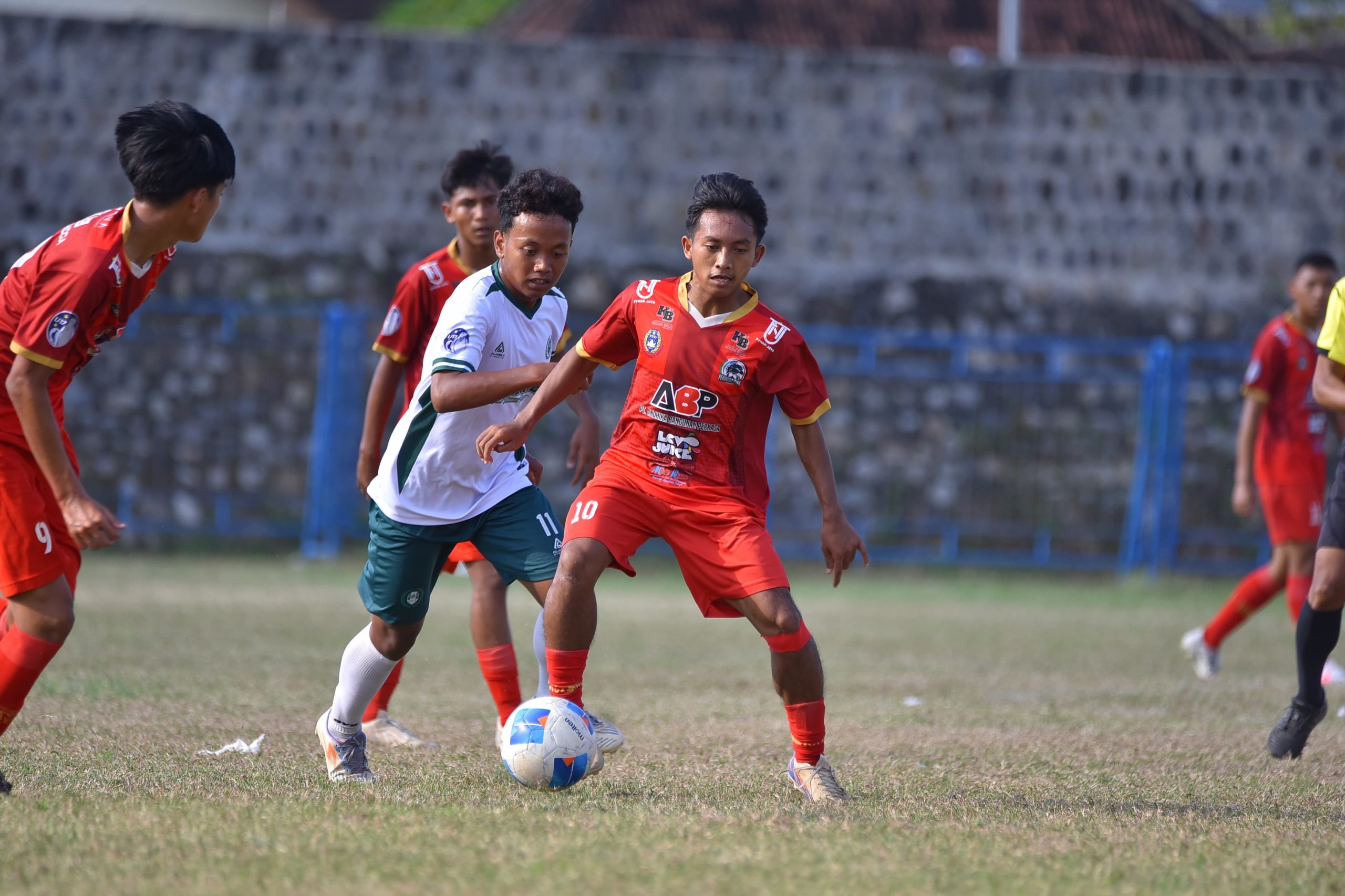 Dramatis! Perwira Timur U-17 Lolos ke 8 Besar Piala Soeratin U-17 Tahun 2025 Usai Menang Lewat Drama Adu Penalti