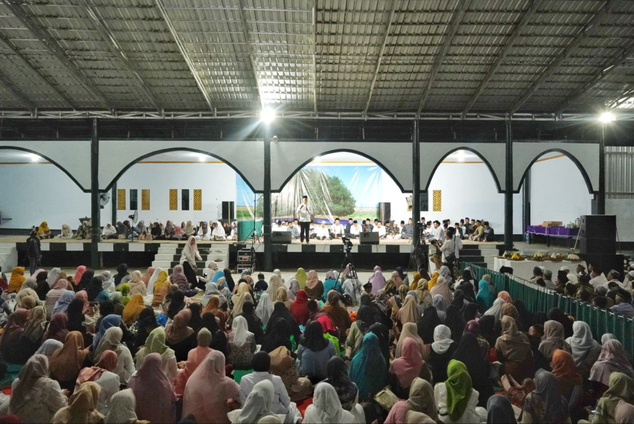 Bupati Fahmi Ajak Santri PPTQ Al Ikhlas Aqshol Madinah Meneladani Akhlak Rasulullah