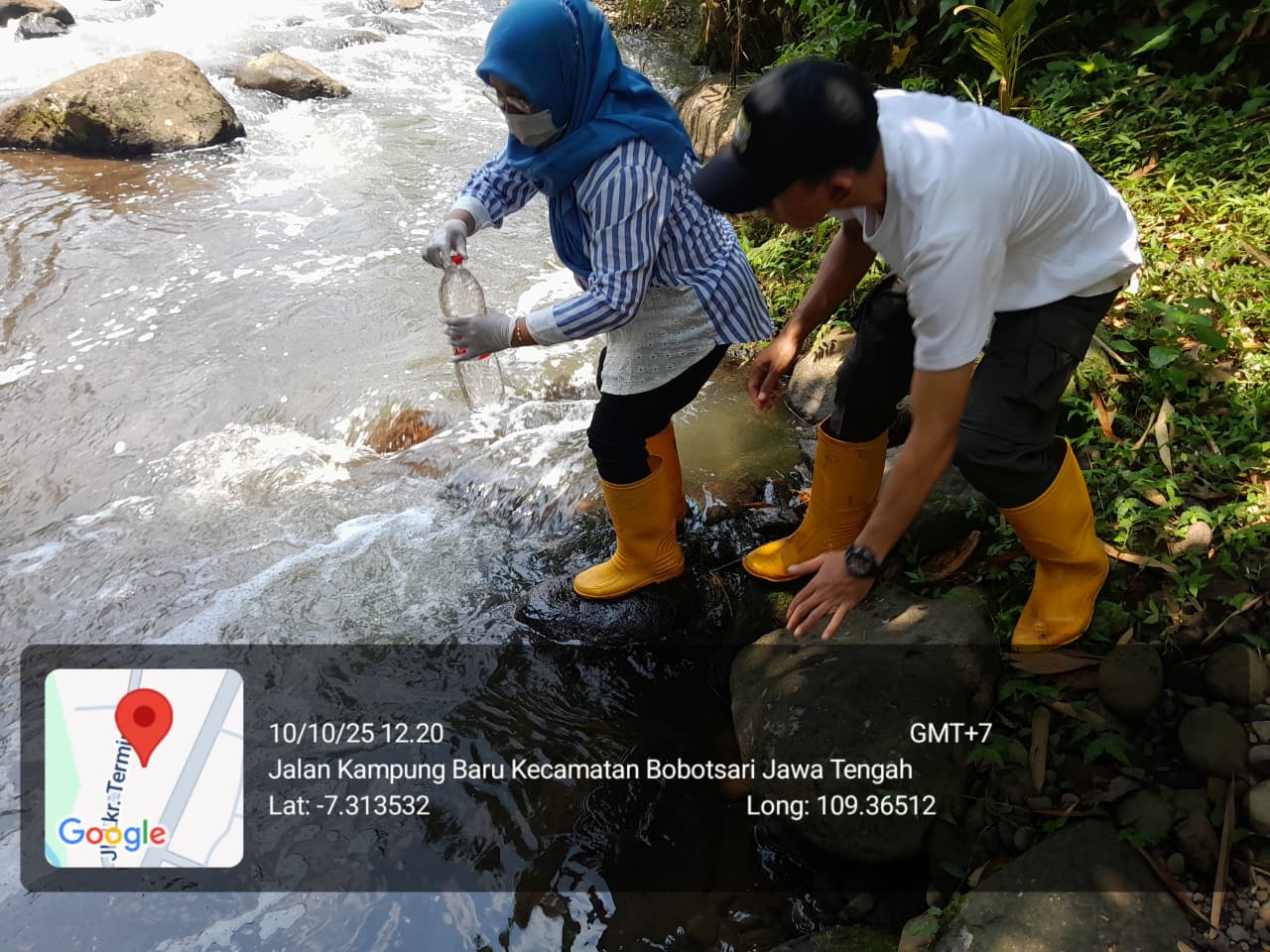 Sungai Soso di Desa Onje Diduga Tercemar, DLH Purbalingga Ambil Sampel Air